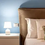 Vallum Collection - Ultralight Apartment